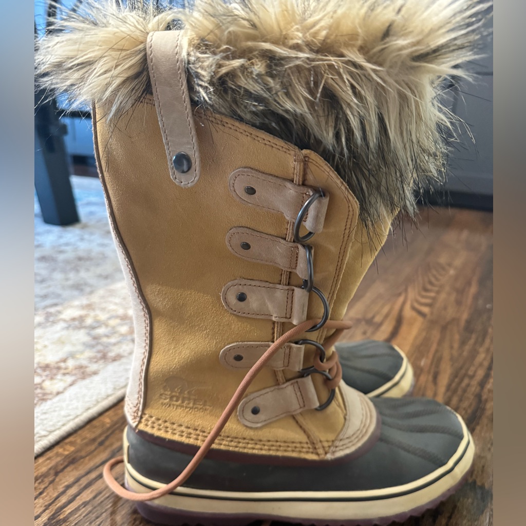 Sorel Tan And Black Fur-Lined Boots